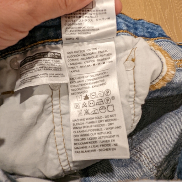 Levi's 501 cut-off's - Picture 3 of 5